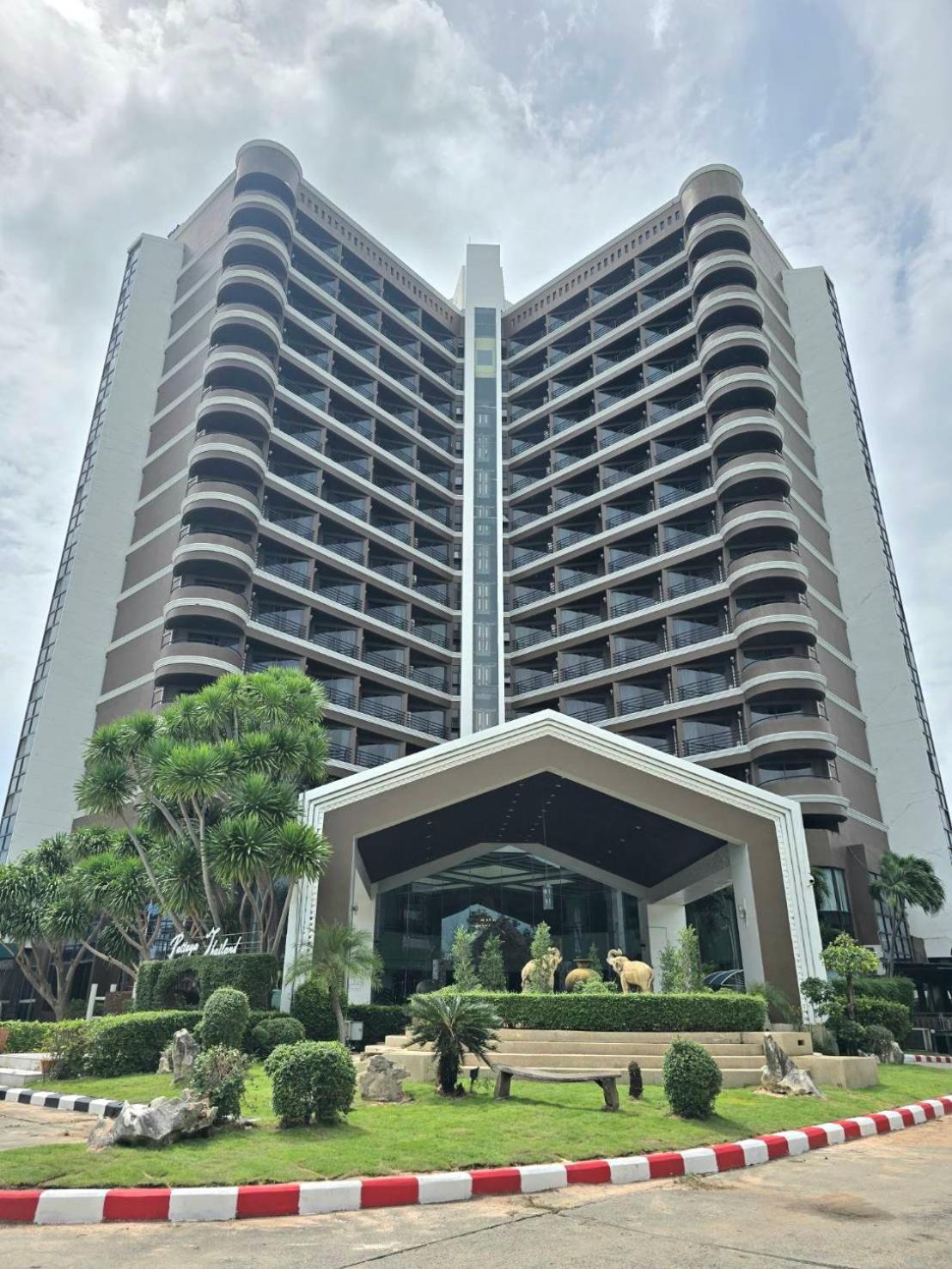 First Pacific Cirrus Ξενοδοχείο Pattaya Εξωτερικό φωτογραφία